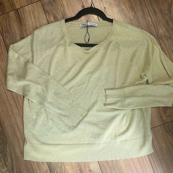NWOT. Woman’s Zara cream colored sparkling thin knit crewneck sweater. Size M. - Picture 2 of 6